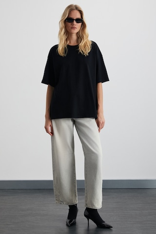 Lagertha  Kadın %100 Organik Pamuklu Kalın Dokulu Oversize Fit Yuvarlak Yakalı Siyah T-shirt