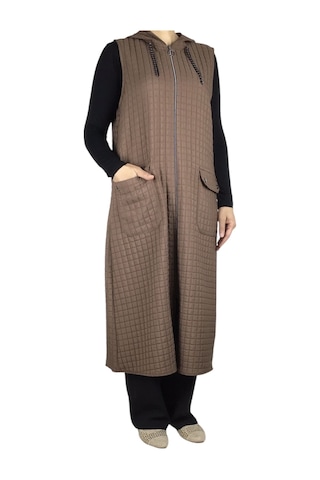 Önü Fermuarlı Kapüşonlu Üstten Cepli Kapitone Yelek Kahverengi