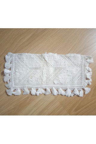 El İşlemesi Beyaz Dantel,kenarı Püsküllü Sehpa Örtüsü 31x33cm Çok Renkli