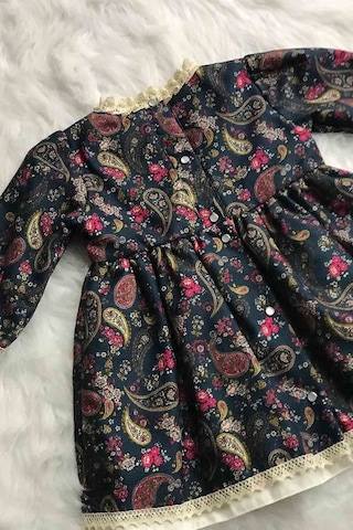 Dantel Detaylı Şal Desenli Koyu Mavi Çok Renkli Kız Çocuk Bebek Tasarım Elbise 001