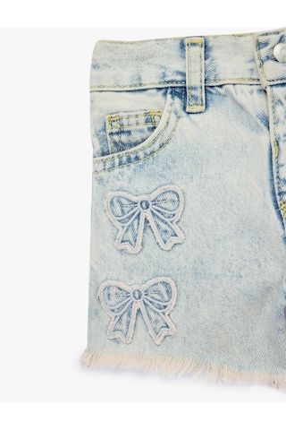 Koton Fiyonk Nakış Detaylı Cepli Pamuklu Denim Şort Lıght Indıgo 6smg40022ad Açık Mavi