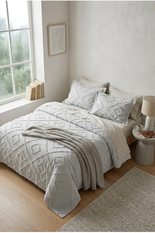 Çift Kişilik Yatak Örtüsü Takımı 250 X 260 Cm Valonlu Model 2 Adet 50 X 70 Yastık Kılıfı Gri