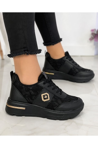 Papucumun Dünyası Kadın Dantel Detaylı Kalın Taban Sneaker Siyah