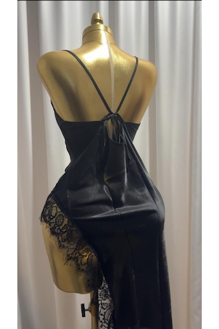 Mh Moony Homewears Siyah Derin Yırtmaçlı Saten Gecelilk Siyah