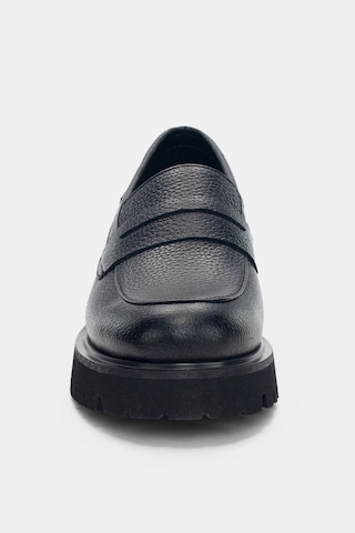 Lorian Hakiki Deri Ön Çizgi Aksesuar Kadın Loafer- Siyah