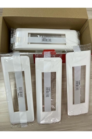 Legrand 6 Modül Montaj Sıva Altı Priz Kaide 078816