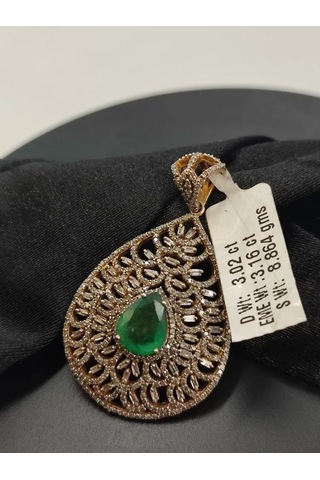 925 Gümüş Zümrüt Ve Elmas Kolye Ucu 269 Altın