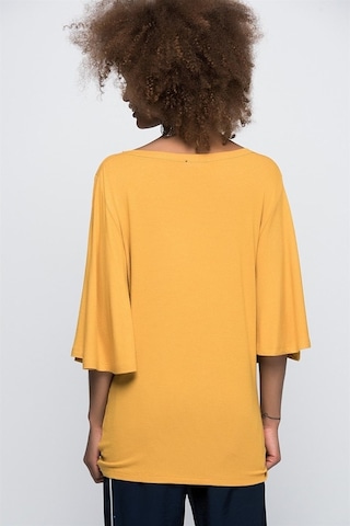 Kadın Kolu Volanlı Kayık Yaka Hardal Bluz-Hardal