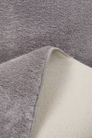 My Evilla Modern Dekoratif Halı Jel Kaymaz Taban Peluş Açık Gri Antrasit