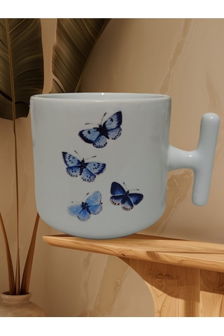 Mavi Şans Kelebekleri Çift Taraf Baskılı T Kupa Bardak Beyaz T