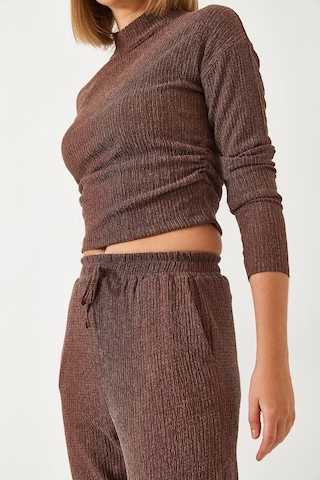 Shade Kadın Crop Bluz Ve Beli Lastikli Pantolonlu Alt Üst Takım 60261363 - Kahverengi