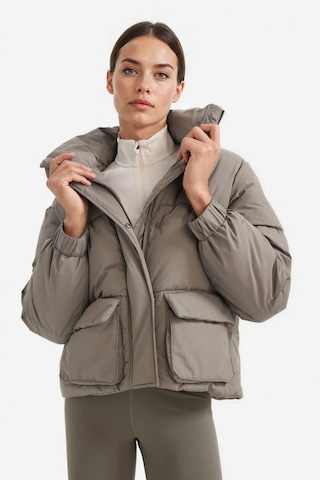 Defacto Defactofit Su İtici Oversize Fit Geniş Kalıp Dik Yaka Fermuarlı Çıtçıtlı Cepli Şişme Mont E9266ax25wnkh464 Haki-kh464