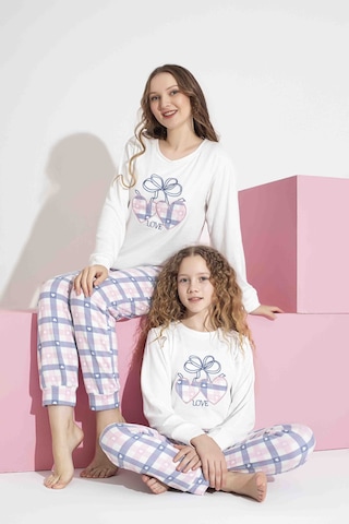 Aygebu Tarık Kadın Beyaz Kalp Desen Anne Kız Kombin Termal Kışlık Sıcak Tutan Yumuşak Pijama Takımı