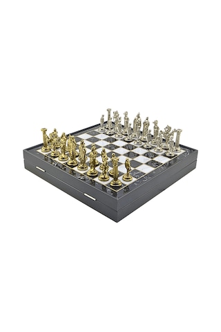 Gifthome Büyük Boy Metal İngiliz Satranç Takımı Parlak Ve Mermer Desenli Sandıklı Mdf Tahtası 36x36x6 Cm.