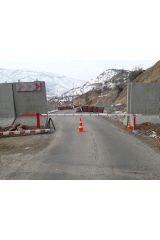 Santiye Ve Otopark Bariyeri Demir- Manuel Kumandalı Toplam 7Mt