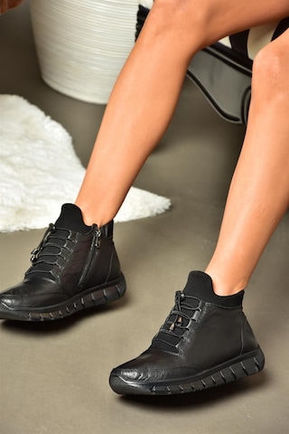 Fox Shoes R555301003 Siyah Hakiki Deri Comfort Ortopedik Taban Kadın Bot Siyah-hakiki Deri Siyah