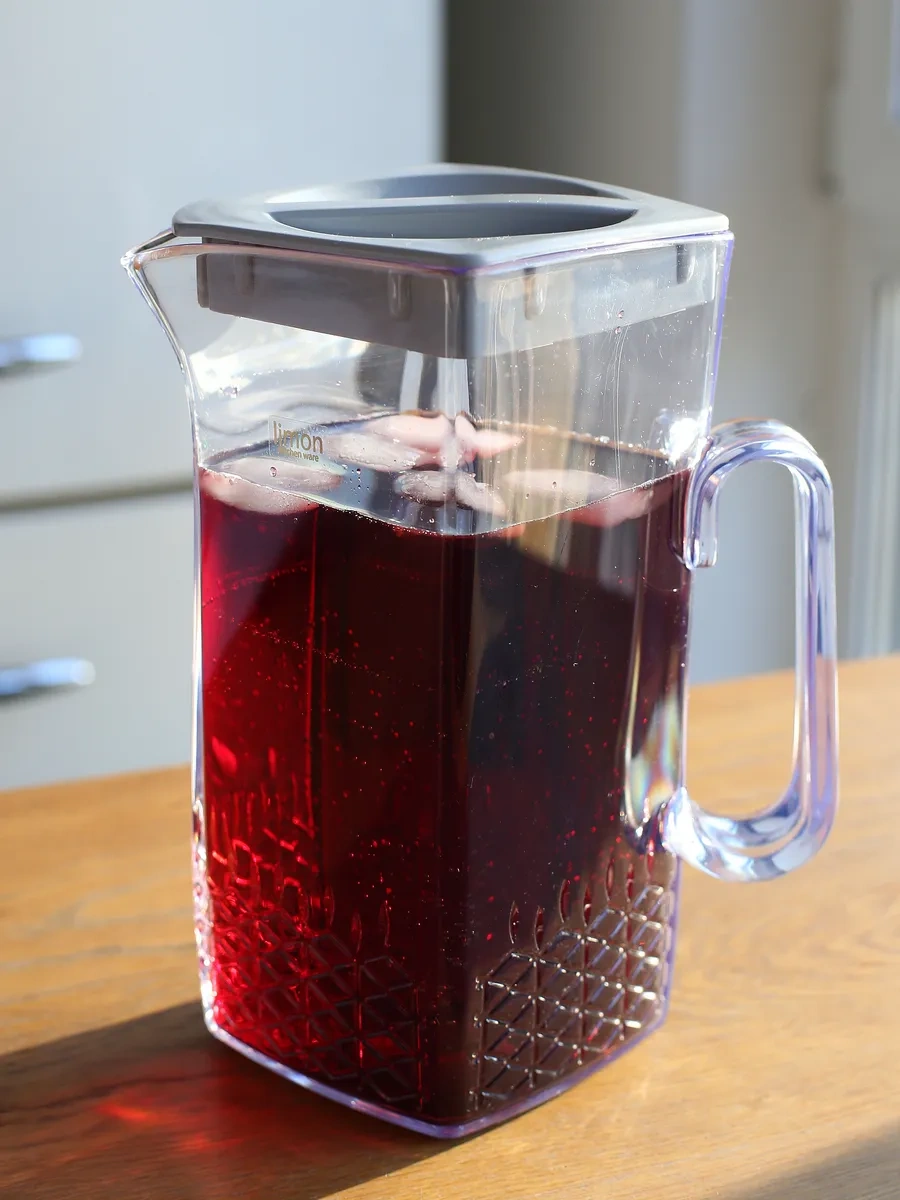 Pıta 1.7l Kapaklı Grafinler Ve Sürahiler 318801134