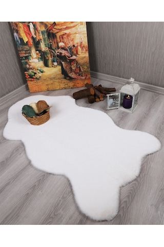 Tavşan Tüyü Dekoratif Ultra Yumuşak Post Peluş Kaymaz Halı Beyaz