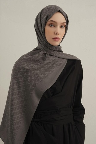 Armine Lyocell Naia Üçgen Monogram Şal 5 18 Füme