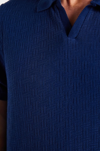 Tudors Erkek Slim Fit Dar Kesim Viskon Kumaş Desenli Düz Pike Düğmesiz Lacivert Polo Yaka Tişört-34765 Lacivert