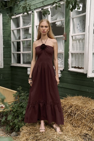 Mai Collection Mai Studios Co. Elisa Gül Detay Bordo Uzun Elbise Bordo