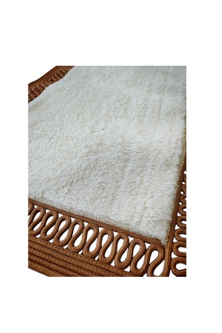 Nakkaş Home Peluşlu Jüt Seccade 60x120 Yumuşak Dokulu Kaydırmaz Taban Diğer