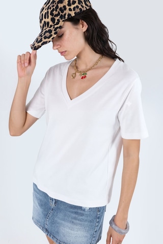 Hiccup Busem V Yaka Düz Regular Fit Pamuk T-shirt Beyaz