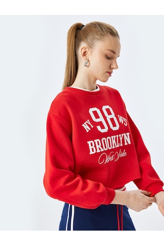 Koton Şardonlu Kolej Baskılı Bisiklet Yaka Crop Sweatshirt Kırmızı 5sal10444ık Kırmızı