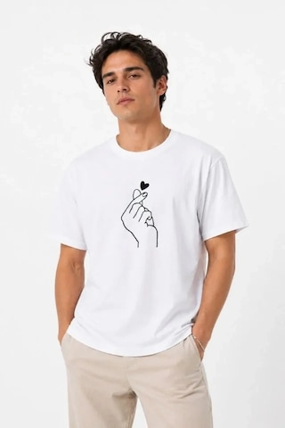 Defymoda Erkek Kore Parmak Kalp Aşk Temalı Minimal Baskılı Tişört Yazlık Kısa Kol T-shirt - Beyaz