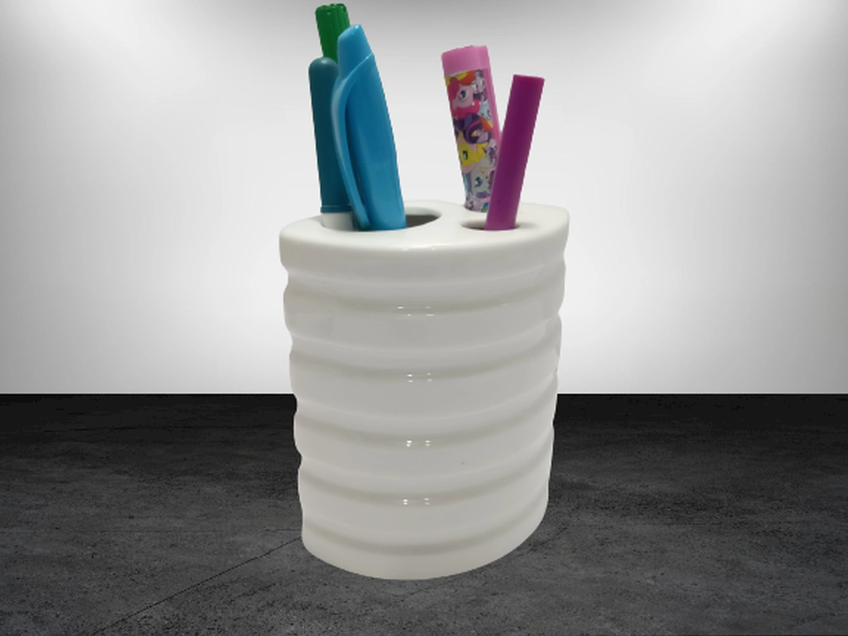 2 Adet Kalemlik Oval Çizgili Model Seramik Ofis Gereci 9x6x11cm Çok Renkli