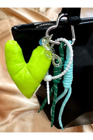 Haki Store Neon Yeşil Kalp Çanta Charmı, Çanta Süsü, Anahtarlık