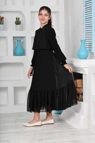 Kız Çocuk Uzun Boydan Pliseli Pamuklu Şifon Uzun Elbise Siyah