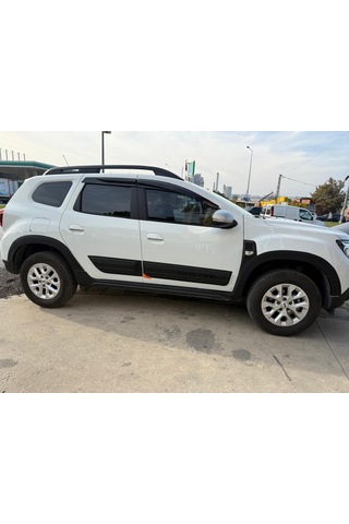 Dacia Duster 2018-2023 Model Arası Yan Kapı Koruması Yazılı