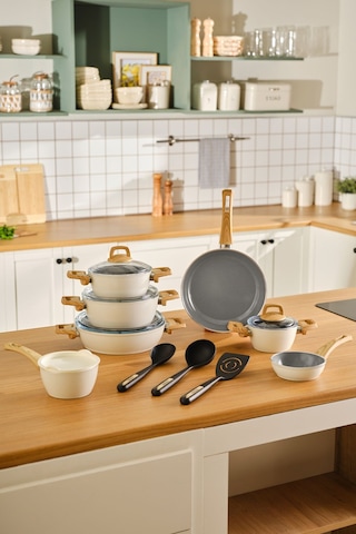 Karaca X Refika Birgül Swiss Crystal 15 Parça Çeyiz Seti