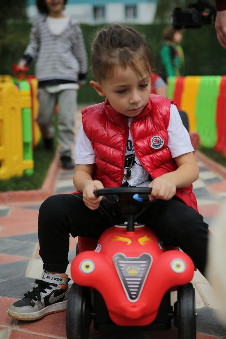 King Car İlk Arabam Kırmızı Kırmızı
