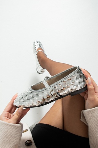 Dabab Shoes Elvıa Gümüş Kadın Örgü Dokulu Bilekten Bantlı Tokalı Mary Jane Düz Ayakkabı Babet