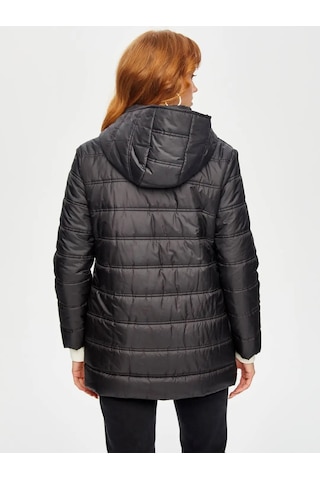 Faik Sönmez Bürümcük Garnili Kapüşonlu Kapitone Kadın Kaban 69434 Siyah