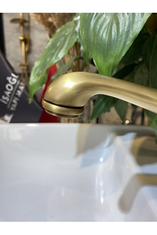 İsaoğlu Yapı Antik Gold Lavabo Bataryası Antik Lavabo Musluğu Country Tasarım Mat Gold Batarya Gold