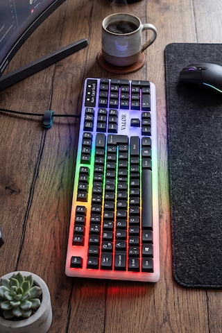 Commander Rgb Işıklı & Full Set 104 Tuşlu Membran Oyuncu Klavyesi