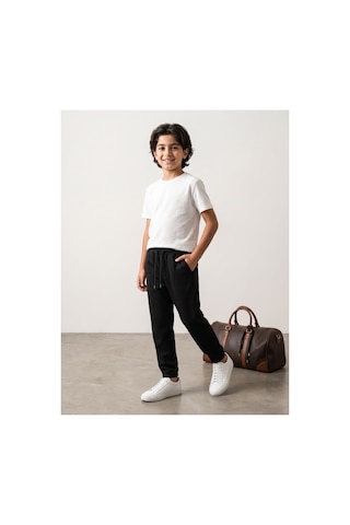Deniva Kids Erkek Çocuk Siyah Beli Bağcıklı Paçası Lastikli Rahat Kalıp Jogger Pantolon