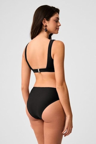 Kom Kadın Düz Renk Çıkarılabilir Kaplı Dokulu Kumaşlı Büstiyer Bikini Takımı Siyah