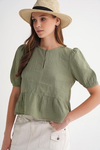 4713 Kadın Beli Büzgülü Kolu Lastikli Bol Müslin Bluz Çağla Çağla
