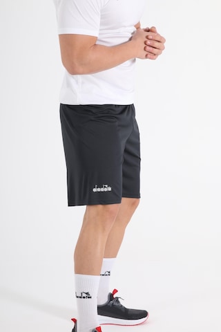Diadora Düz Antrenman Şortu Gri