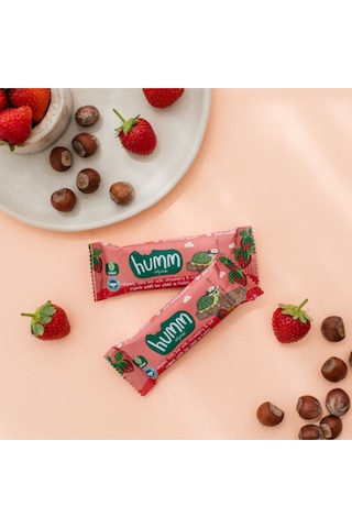 Hummorganic Organik Vegan Çilekli ve Fındıklı Yulaf Bar - 6 adet