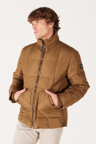 Regular Fit Normal Kesim Dik Yaka Kapüşonlu Camel Şişme Mont W232183211 Camel