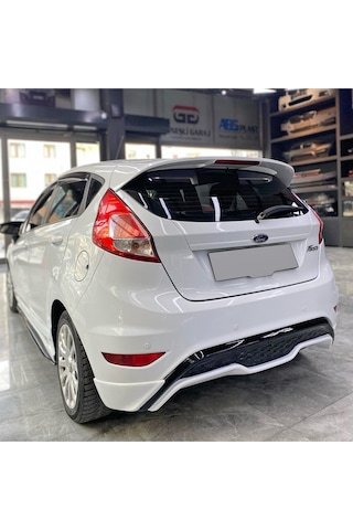 Fiesta St Difüzör Plastik
