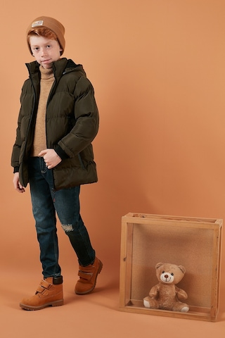 Lela Içi Peluş Astarlı Çıkarılabilir Kapüşonlu Şişme Erkek Çocuk Mont 5763038 Haki