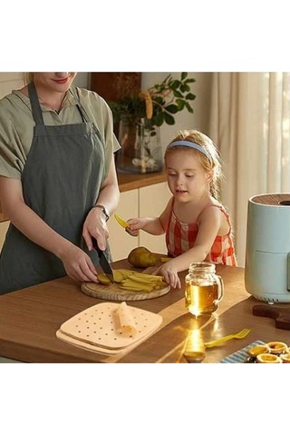 250 Adet Air Fryer Pişirme Kağıdı Tek Kullanımlık Hava Fritöz Yağ Geçirmez Yapışmaz Gıda Pişirme Kağıdı Delikli Kare Model