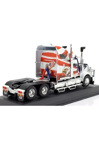1:43 Atlas 2015 Western Star 4900 American Bayraklı
