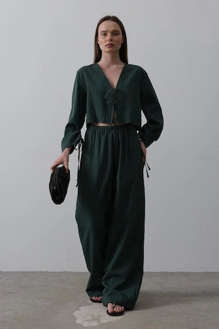 Defymoda Önü Bağlamalı Crop Takım - Yeşil Yeşil